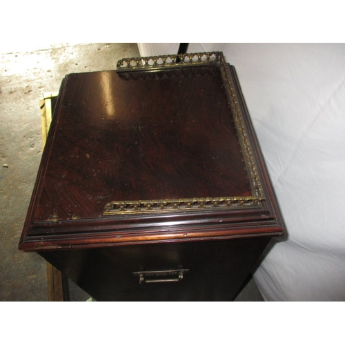 217 - A brass fender, purdonium and a bed warmer. All in used, pre-owned condition. Approximate inside wid... 