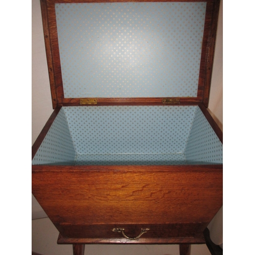 226 - A quantity of miscellanea to include a jewellery box and work box. All in pre-owned condition