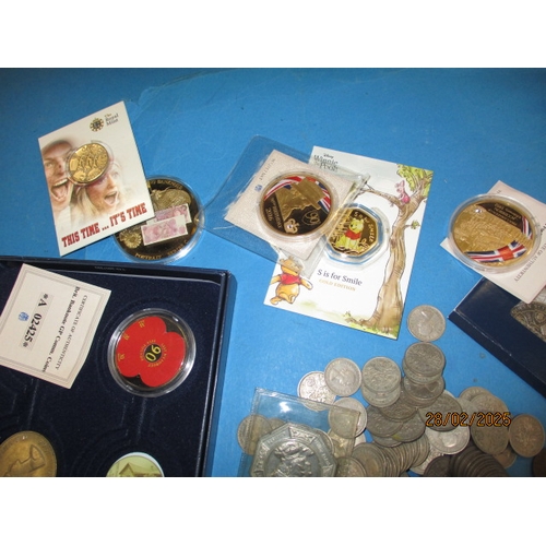 262 - A parcel of collectable coins, to include uncirculated Royal Mint examples