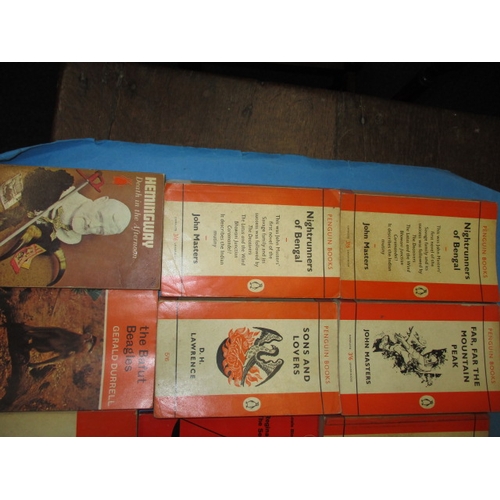 279 - A parcel of vintage Penguin books, all with pre-decimal prices, all in used condition