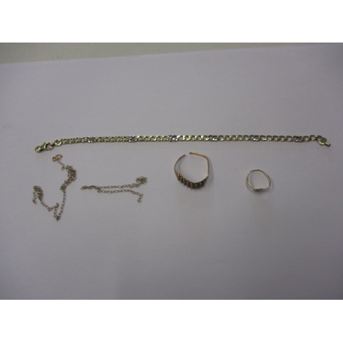 61 - A parcel of gold and yellow metal items, all with damages, approx. parcel weight 10g