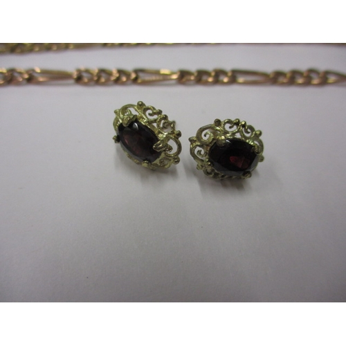 147 - A parcel of gold and yellow metal jewellery items, some damages, approx gross parcel weight 23.1g