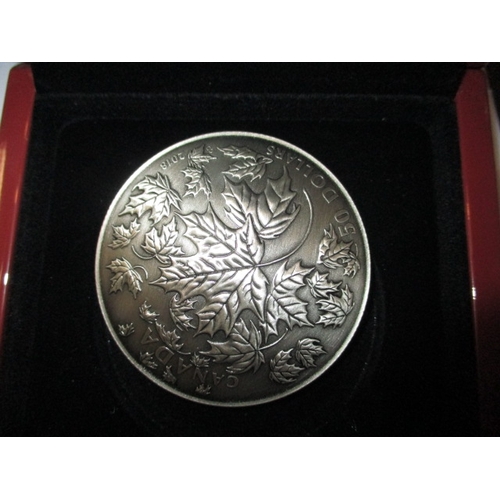 230 - A Royal Canadian Mint fine silver 50 dollar coin, dated 2018, approx weight 158.5g, in original pres... 