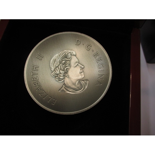 230 - A Royal Canadian Mint fine silver 50 dollar coin, dated 2018, approx weight 158.5g, in original pres... 