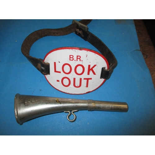 308 - A quantity of BR railwayana  to include a look out enamel arm badge and horn, all in used condition