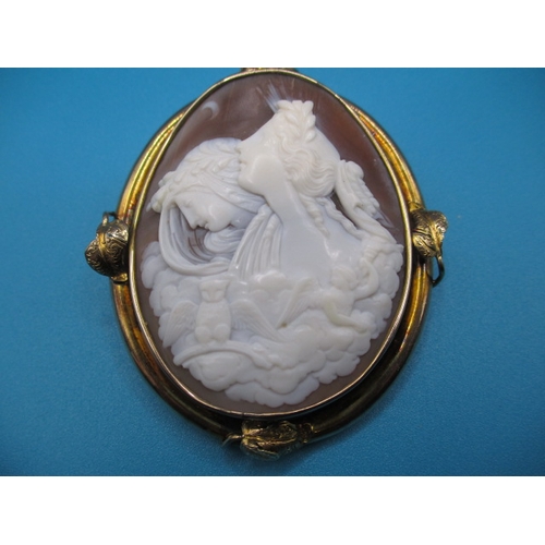 153 - A large yellow metal mounted cameo brooch, in useable pre-owned condition