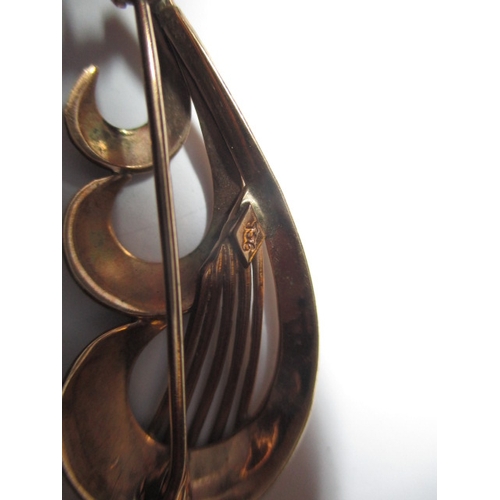 119 - A vintage 9ct yellow gold brooch, approx weight 4.7g, in good useable pre-owned condition