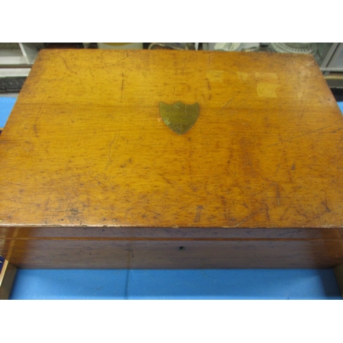 200 - A sterling silver canteen of cutlery, 12 place setting plus serving spoons and ladles etc, approx 5.... 