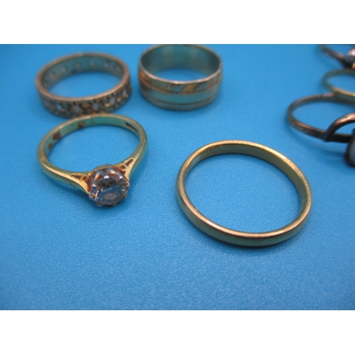 90 - A parcel of gold and yellow metal rings, various types, some with damages, approx gross parcel weigh... 