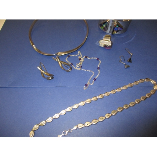 187 - A parcel of silver and white metal costume jewellery, all in used condition, approx parcel weight 93... 