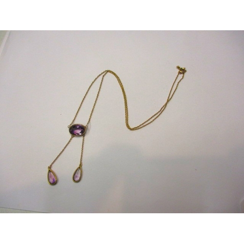 143 - A vintage gold and amethyst necklace, approx chain length 40cm, approx gross weight 3g, in useable p... 