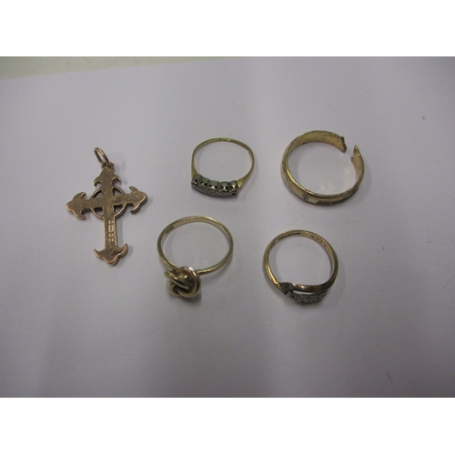 A parcel of scrap gold and yellow metal items, approx gross parcel weight 10.8g
