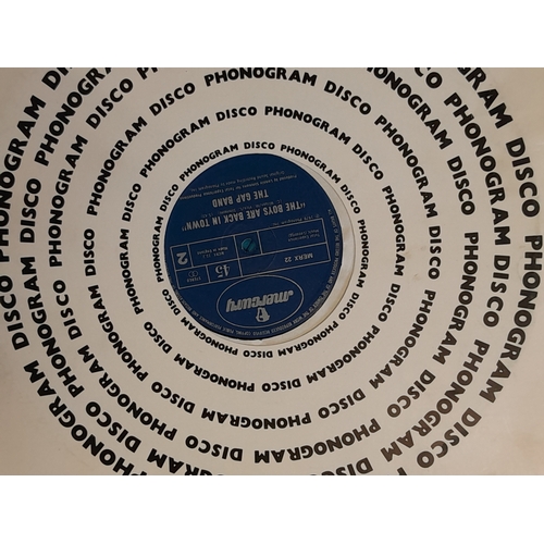 A very large quantity of vintage 12 inch vinyl records to include 12 ...