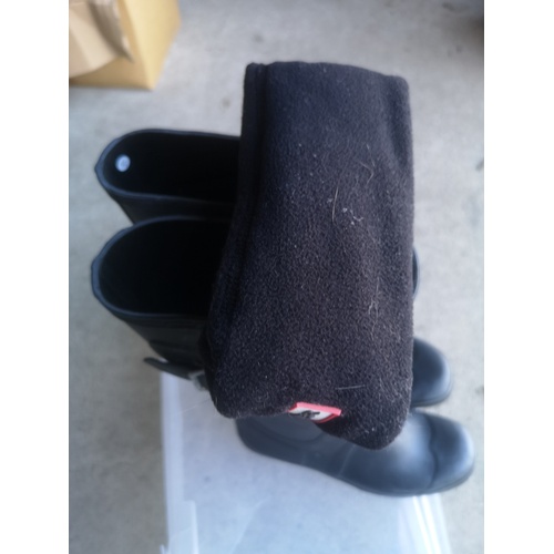 13 - Genuine Hunter Wellies, Mens - Size 11 with Hunter Welly Sock Warmers