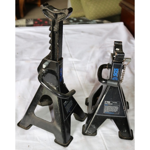 61 - Pair of SGS 2 Ton Jack Stands