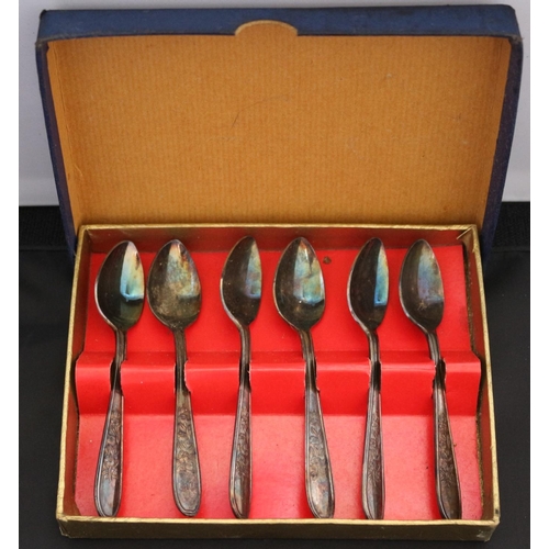 5 - R.L. Cozens & Sons Jewellers Box Containing a Collection of 6 EPNS Vintage Teaspoons