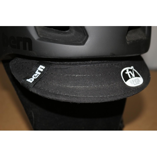 19 - Bern Allston Unisex Safety Helmet with Full Vision Flip Visor - XXL - XXXL - Looks Never Used With B... 