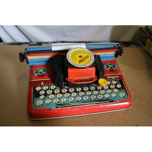 106 - The Mettype Junior Typewriter Tin Toy - All Working