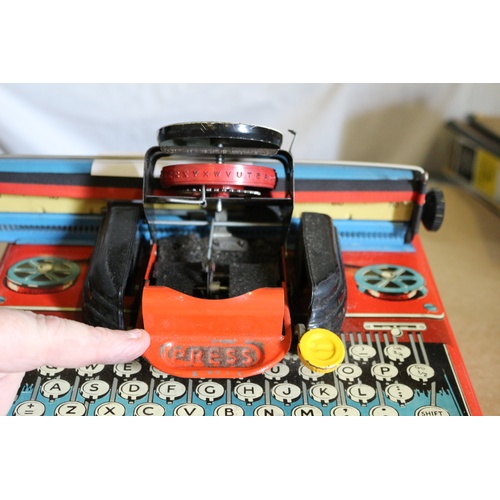 106 - The Mettype Junior Typewriter Tin Toy - All Working