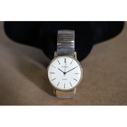 125 - Vintage Slimline Sekonda Watch with Expandable Metal Strap