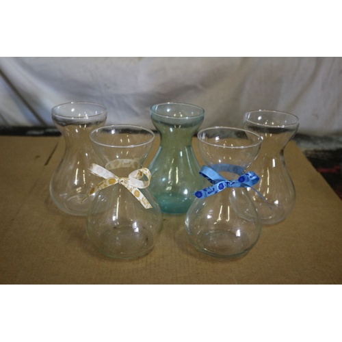 139 - Set of 5 Vintage Plain Glass Hyacinth Bulb Top Vases