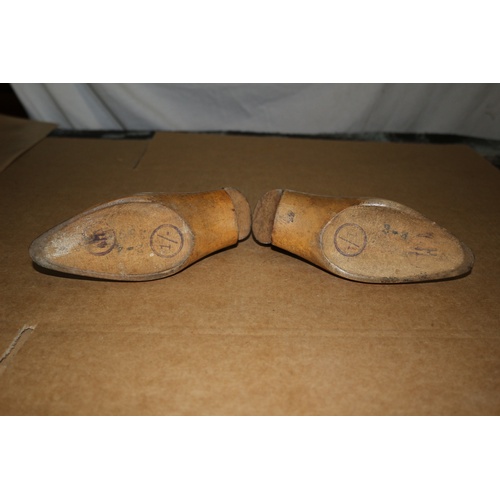 154 - Pair of Antique / Vintage Shoe Trees