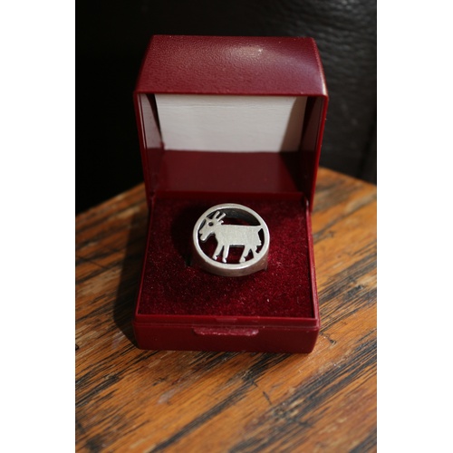 211 - Solid Silver Capricorn Ring - Stamped 1973 - London - John Pinches