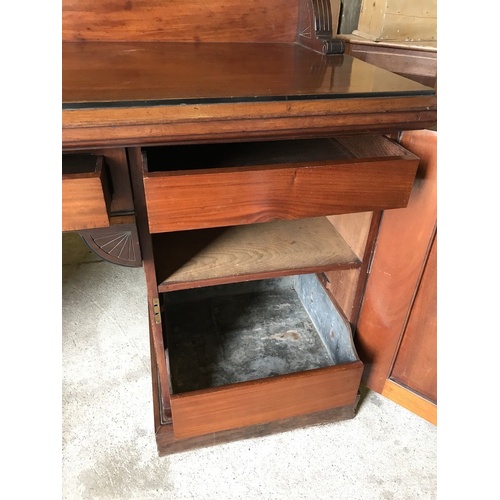 243 - Antique Pedestal Sideboard

Here is a very beautiful pedestal Sideboard.

Believed to be Mahogany it... 