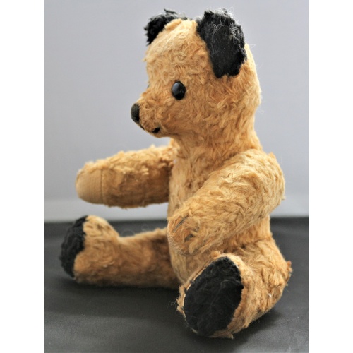 194 - Very Old / Vintage Small Teddy Bear - Movable Arms & Legs - Glass Eyes 6 inches tall when seated