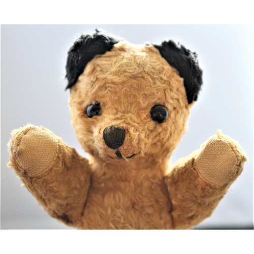 194 - Very Old / Vintage Small Teddy Bear - Movable Arms & Legs - Glass Eyes 6 inches tall when seated