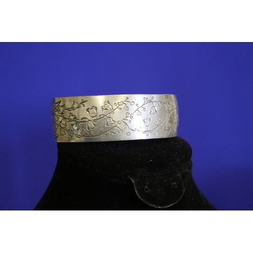 41 - Vintage Kirk Stieff - Lilly of the Valley Pewter Bangle