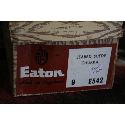 151 - Pair of Vintage Eaton Suede Shoes in Original Box - Size 9