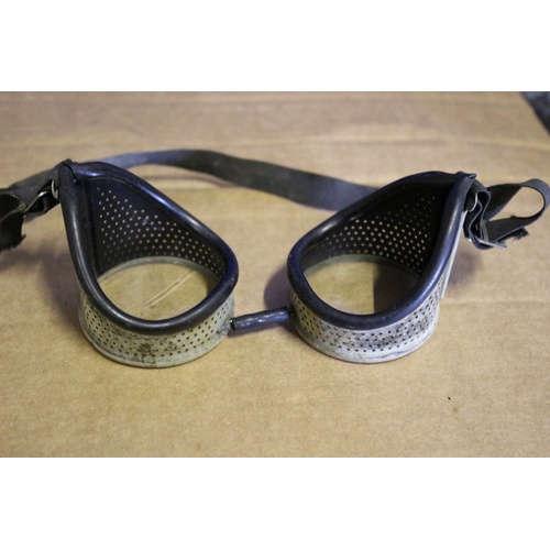 427 - Pair of Vintage Used 'Punk' Style Goggles