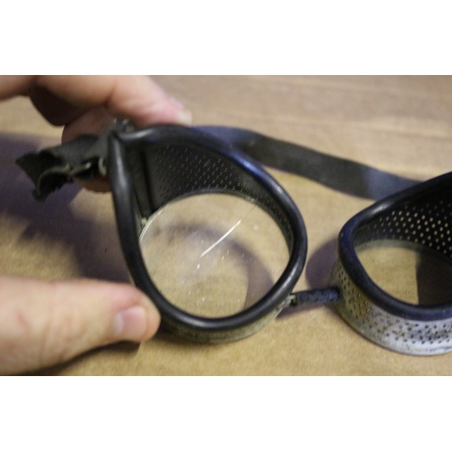 427 - Pair of Vintage Used 'Punk' Style Goggles