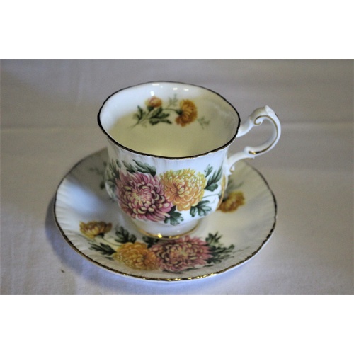 33 - Single Ornately Decorated Vintage Fine Bone China Cup and Saucer from Paragon