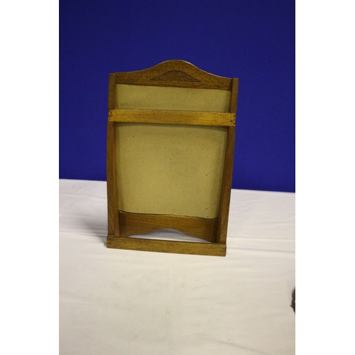 87 - Vintage Shop Counter Top Display Board