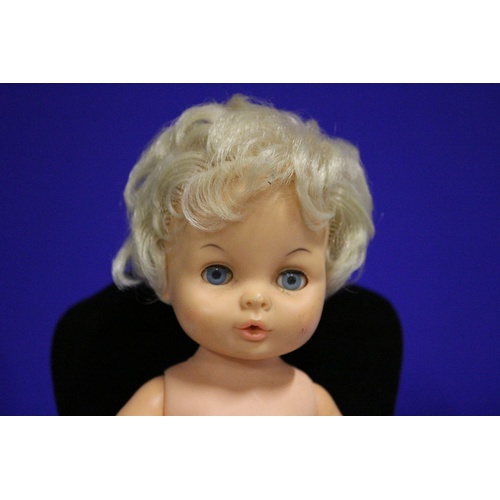 102 - Vintage Closing Eyes Palitoys Doll - No Clothing. Working Eyes