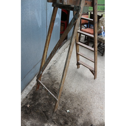 459 - Vintage 5 Rung Wooden Ladder with Shelf.