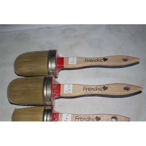 101 - Collection of 6 Frenchic Brushes 4 for Paint and 2 for Waxing