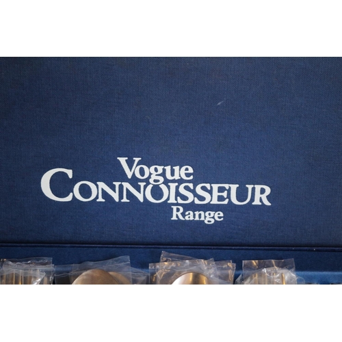 8 - Vogue Connoisseur Range Cutlery Set