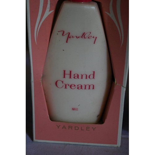 202 - 4 x Items of Vintage Cosmetics from Yardley