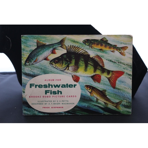 272 - Album for Freshwater Fish - Brooke Bond Tea / Picture Cards - Complete Set