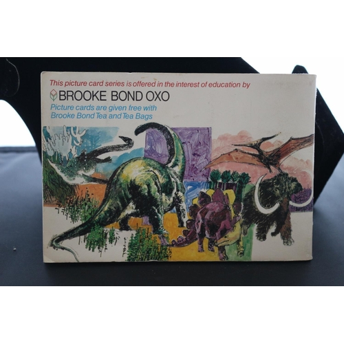 284 - Prehistoric Animals - Brooke Bond Tea / Picture Cards - Complete Set