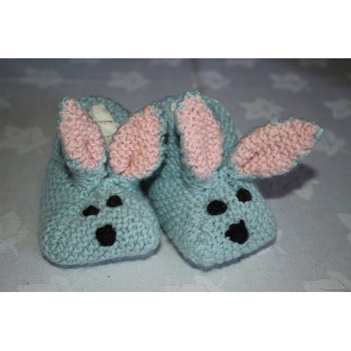 423 - Pair of Vintage Hand Made Woolen Baby Shoes in the Shape of a Rabbit