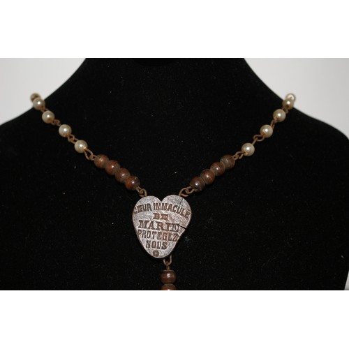 426 - A Pearl Bead and Wood Rosary Chain Necklace