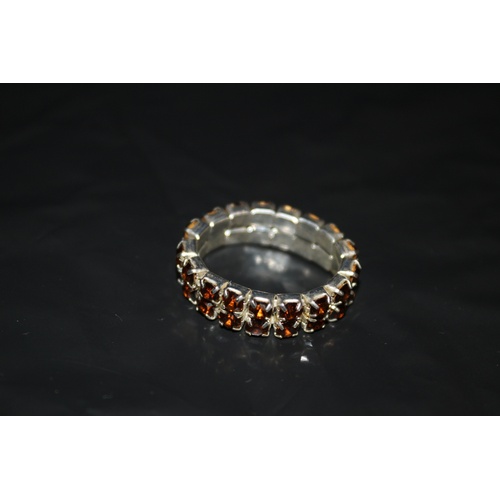 542 - A Collection of 4 Costume Jewellery Rings - Large Size