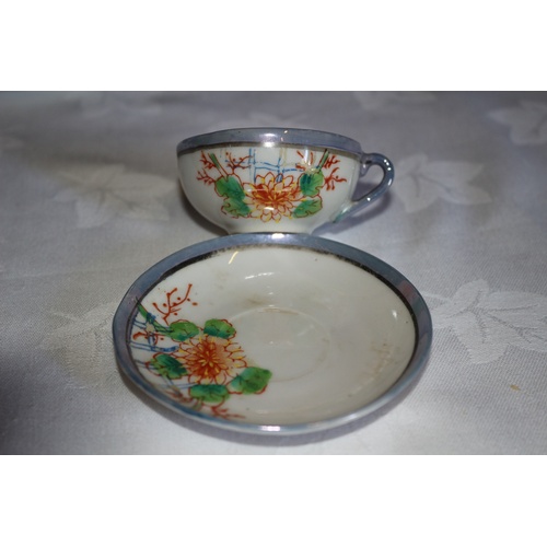 565 - Vintage Japanese Lustre Toy Teaset