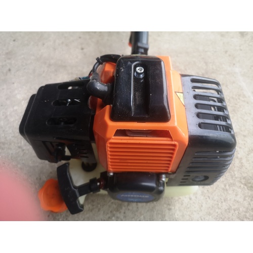 677 - AOSOME Power Products Multi Function Professional Series ASMT 2600-3

Petrol Strimmer