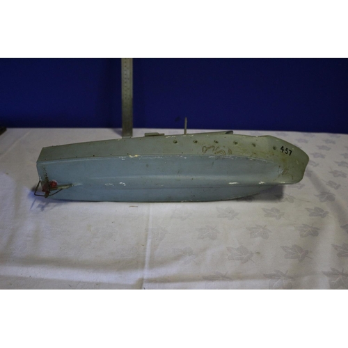 4 - Vintage Wooden Watercraft Torpedo Model Boat - No. 457 - Working Propeller