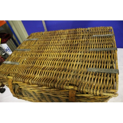 30 - Original and Rare Camden Market Traders Basket with Original Straps and Lead Weights to Lid. Marked ... 